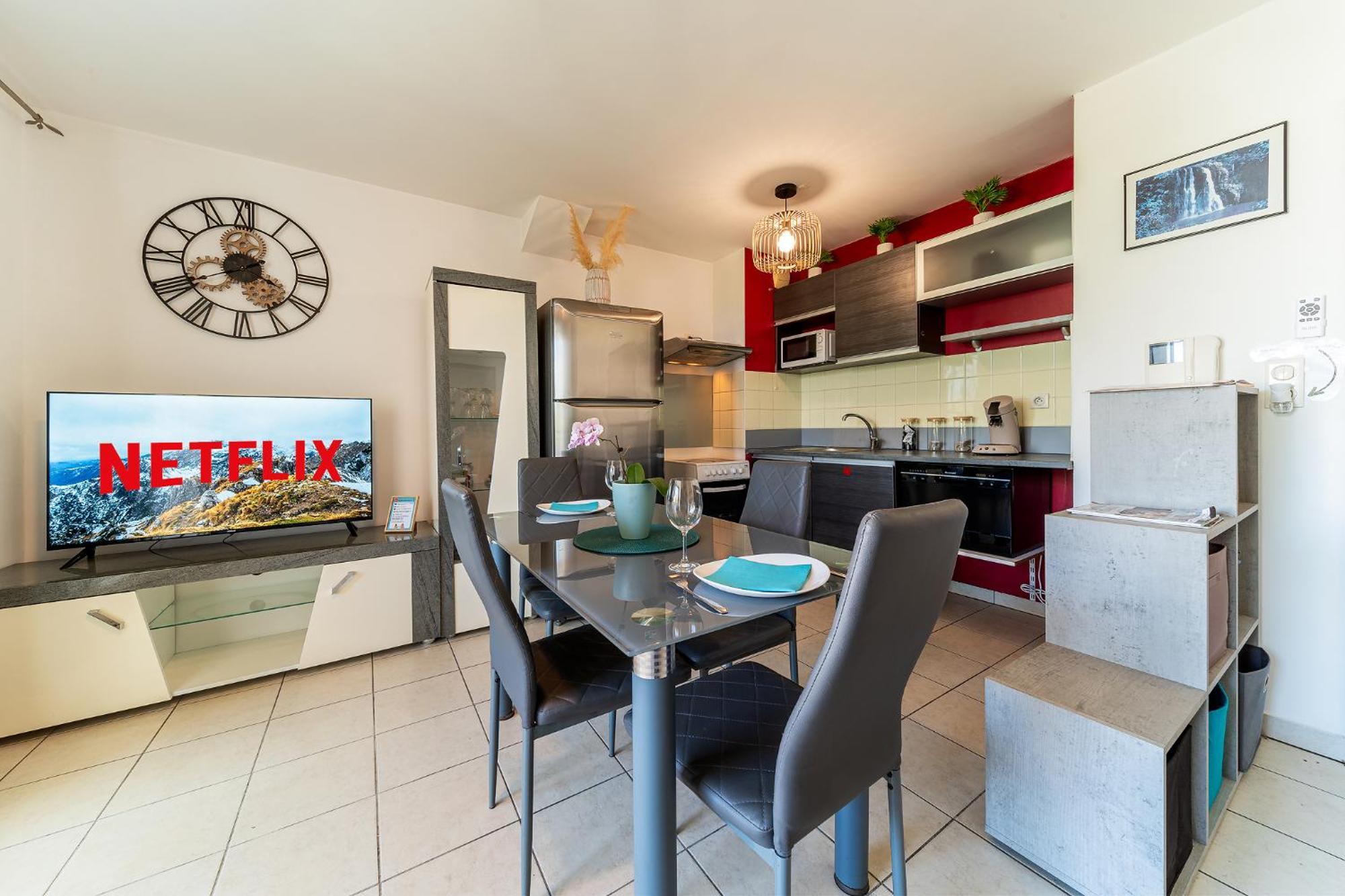 Arrivee Autonome - Parking Interieur - Netflix Apartman Saint-Denis Kültér fotó
